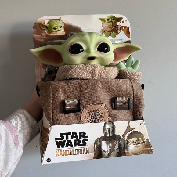 BNIB Star Wars the mandalorian the child baby yoda the plush bundle - Picture 2 of 4